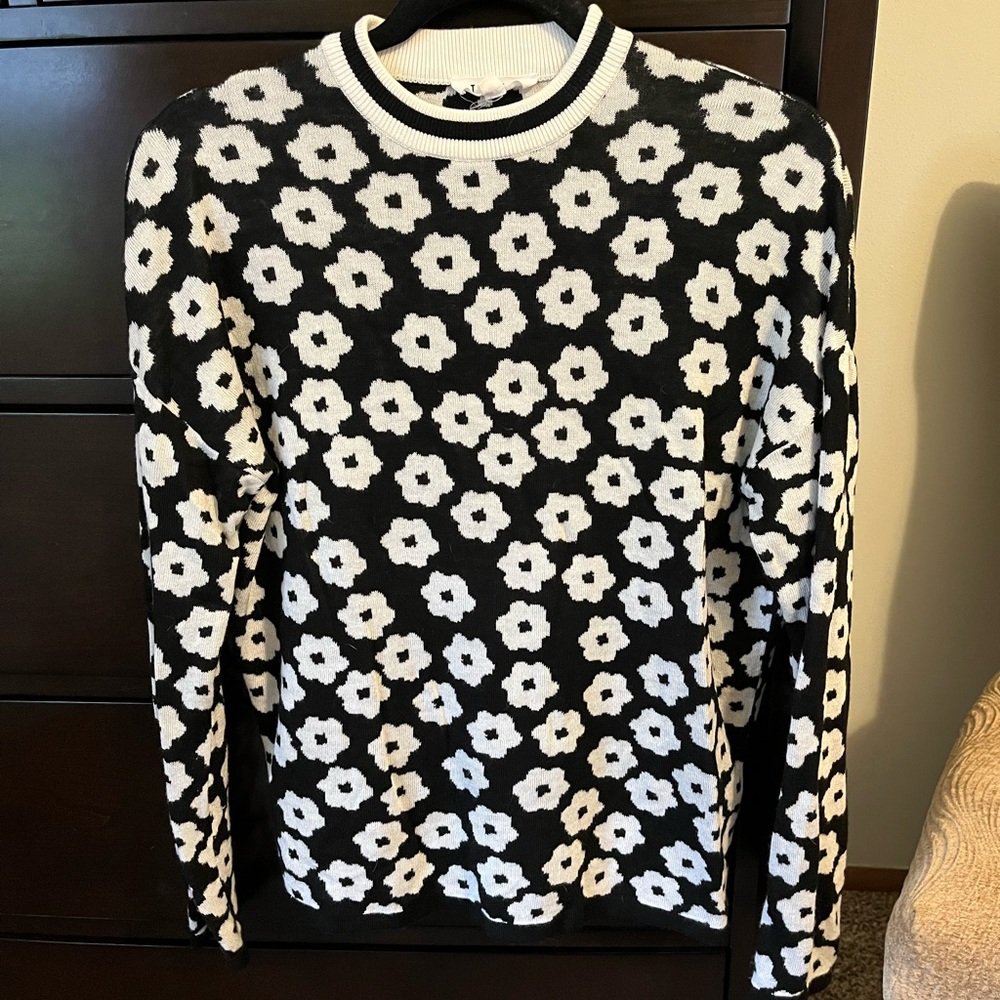 THML Black and white Poppy sweater size Medium